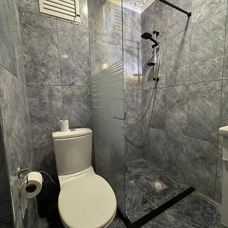 Hotel Antik 3*