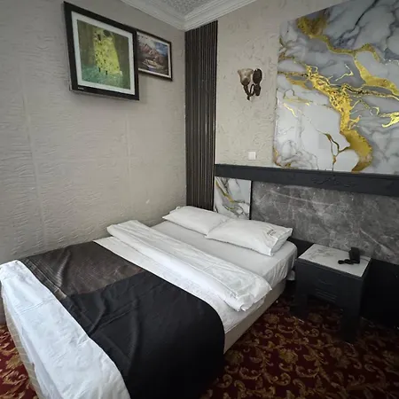 Antik Hotel 3*